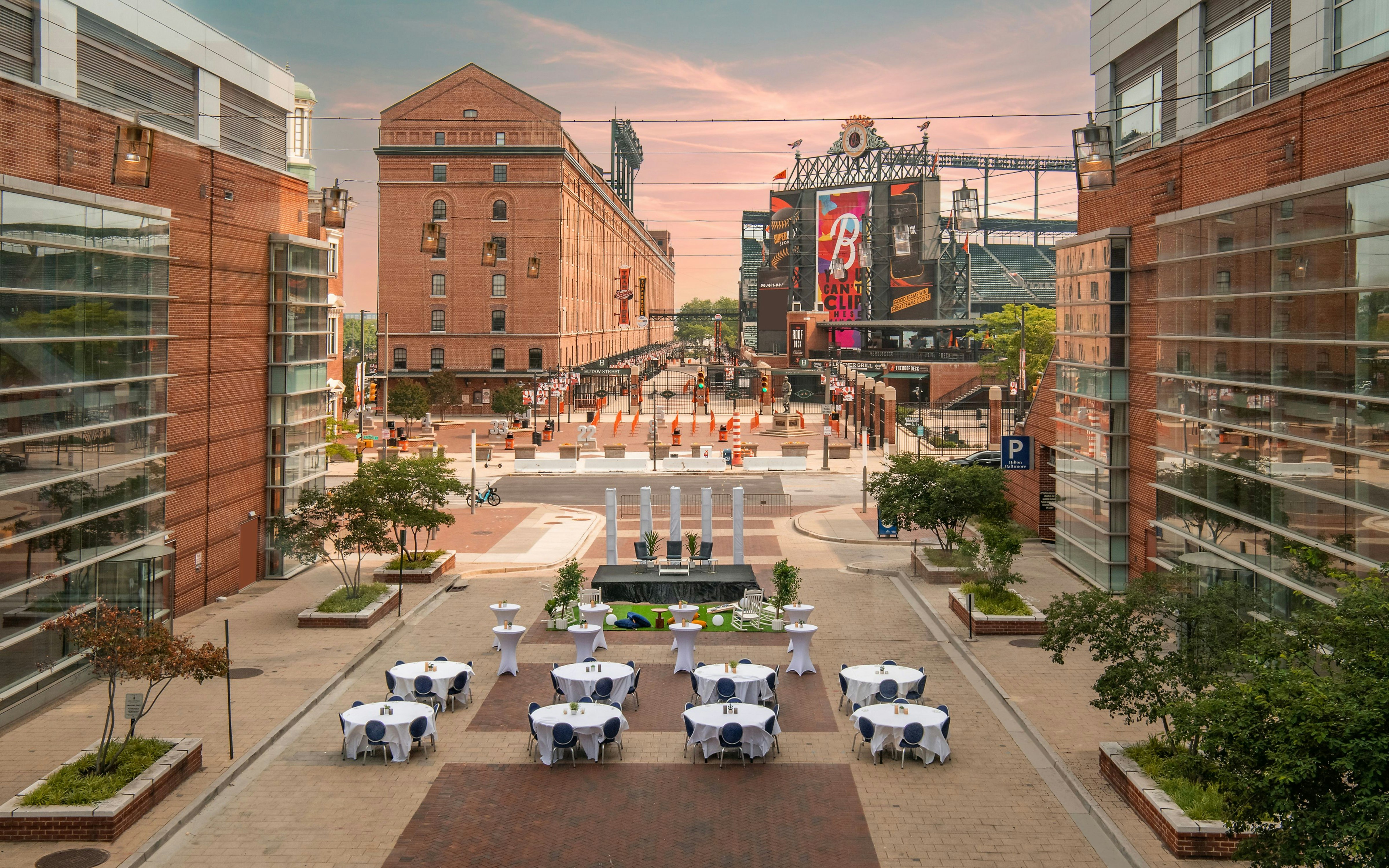 Hilton Baltimore Inner Harbor 80/84
