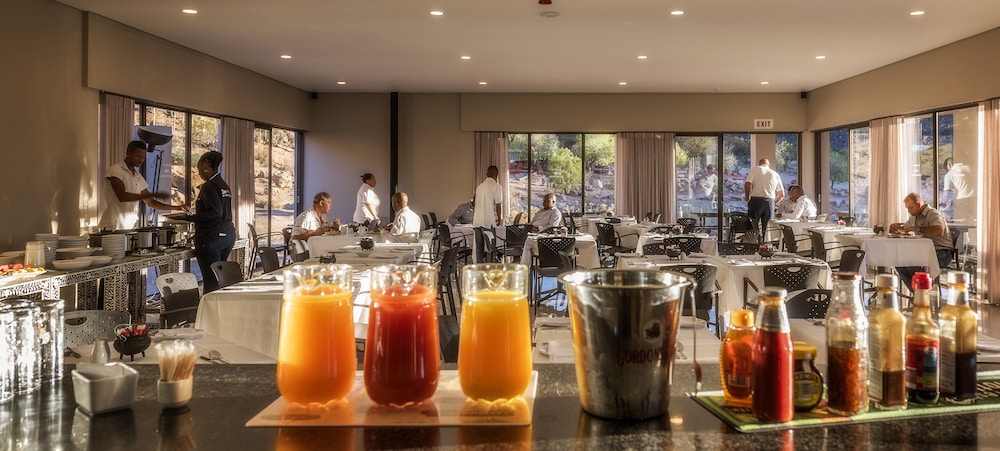 Springbok Inn By Country Hotels 16/32