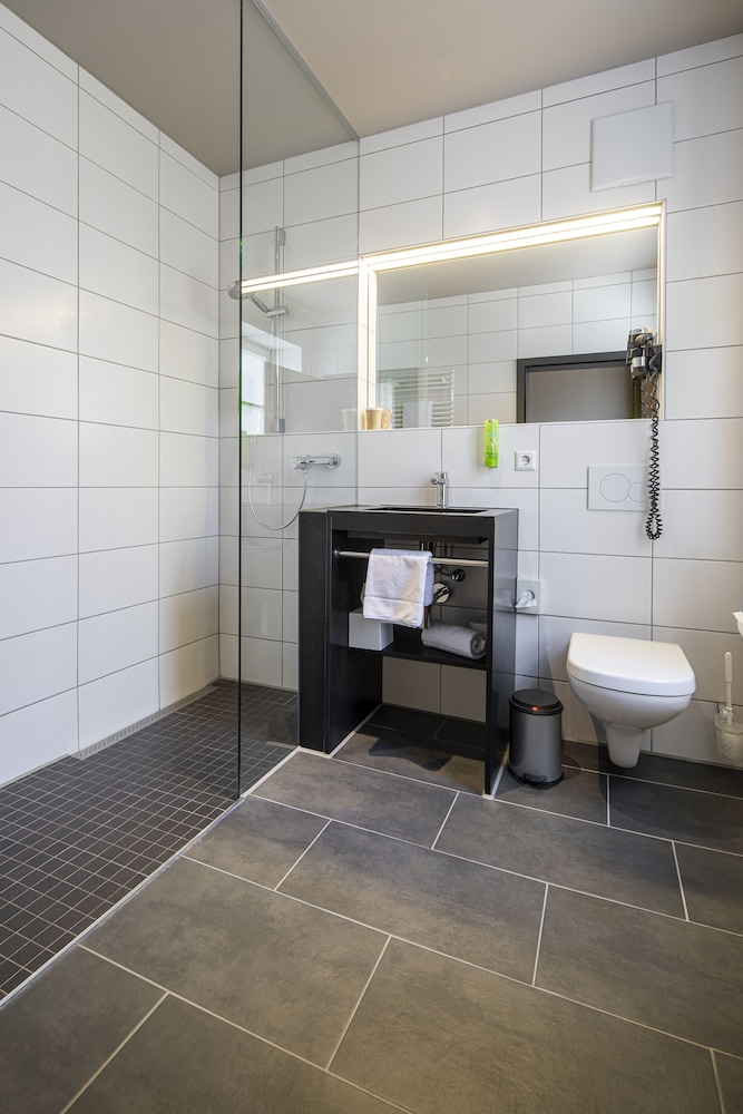 RiKu Hotel Memmingen Hallhof 50/50