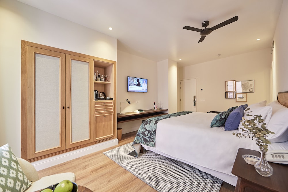 SUPERIOR, SINGLE, DOUBLE BED