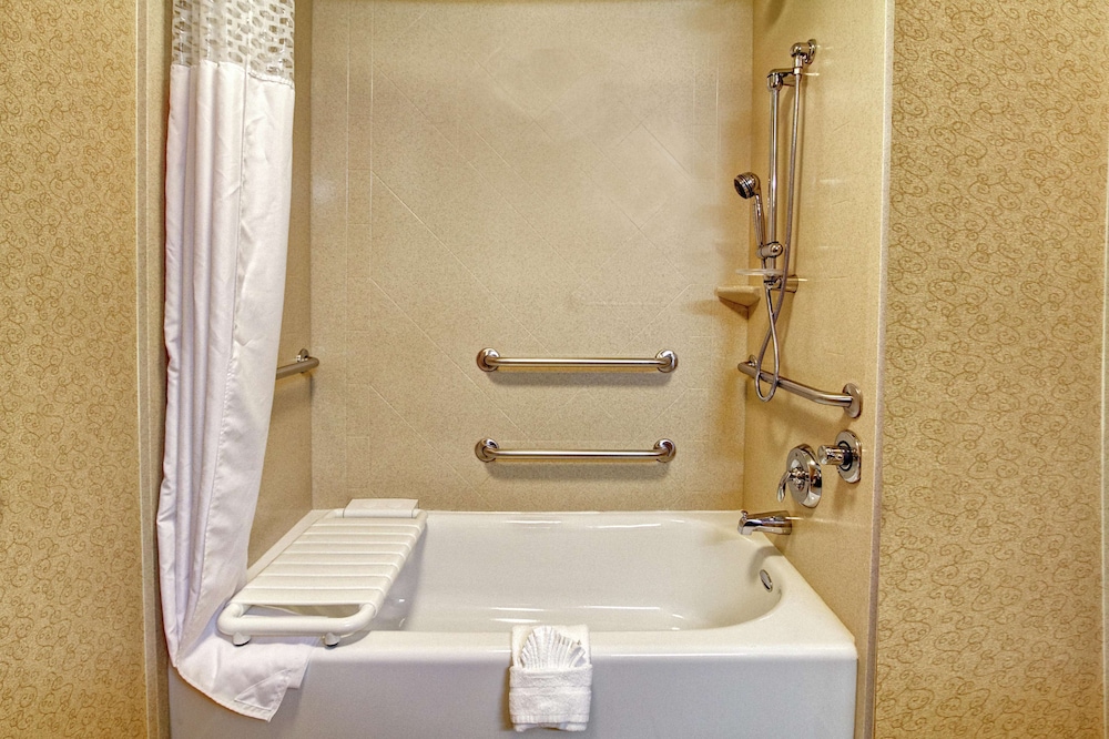 Hampton Inn By Hilton Lebanon 9/54