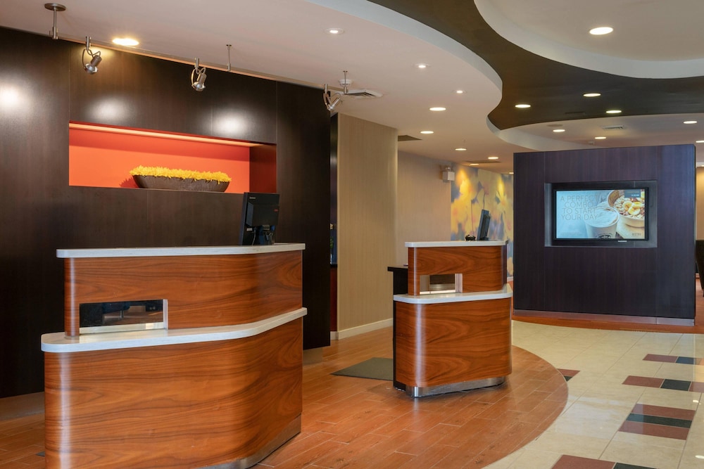 Lobby at Courtyard Salisbury, SALISBURY - MD