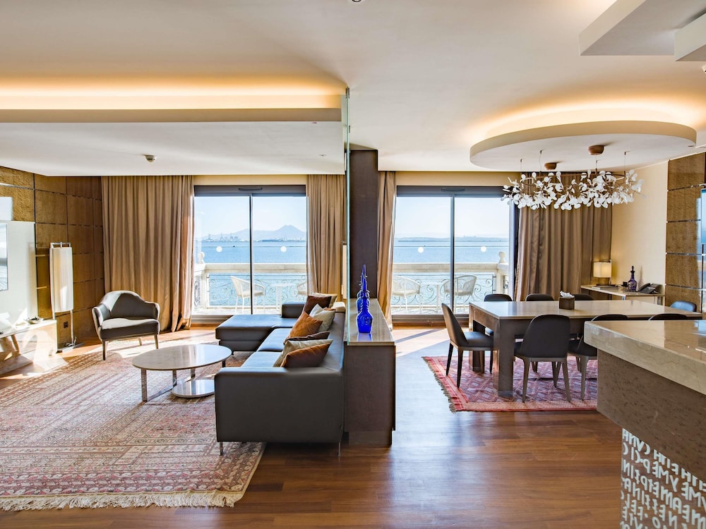 Movenpick Hotel du Lac Tunis 55/72
