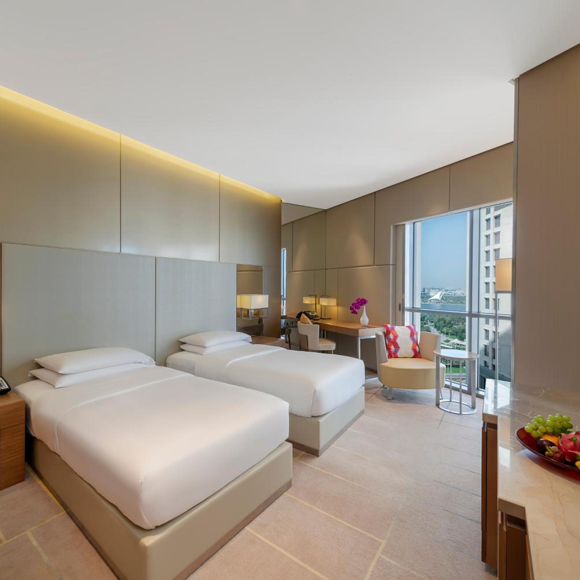 ROOM, KING BED, CREEK VIEW