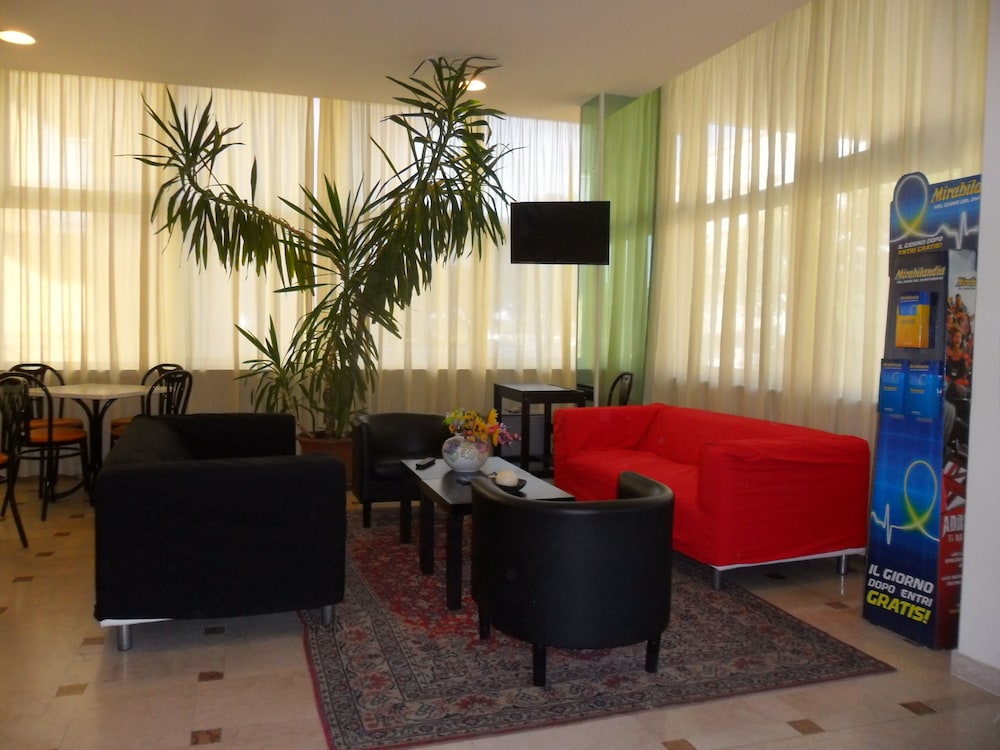 Hotel Madrid 13/26