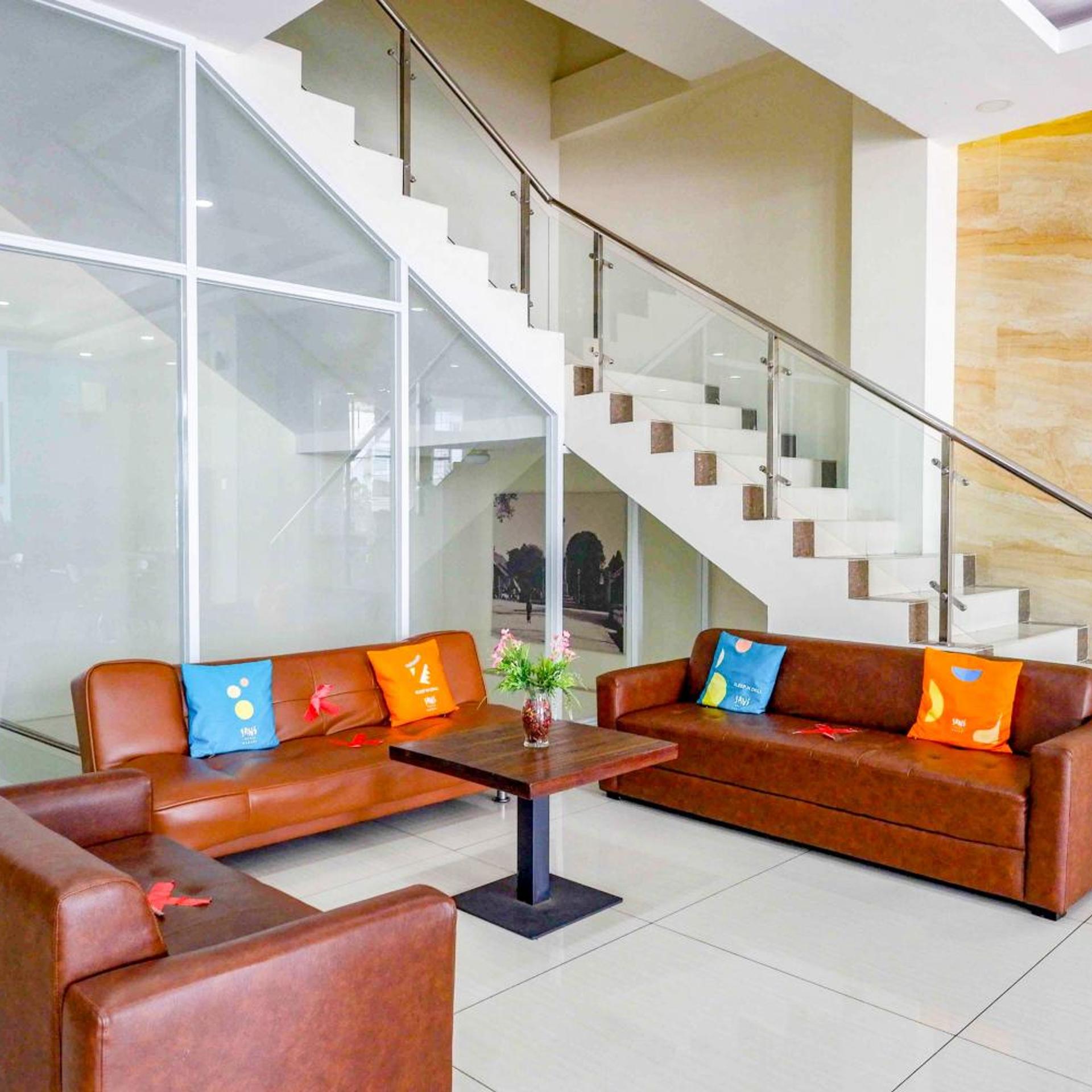 Hotel Nagari 18/36