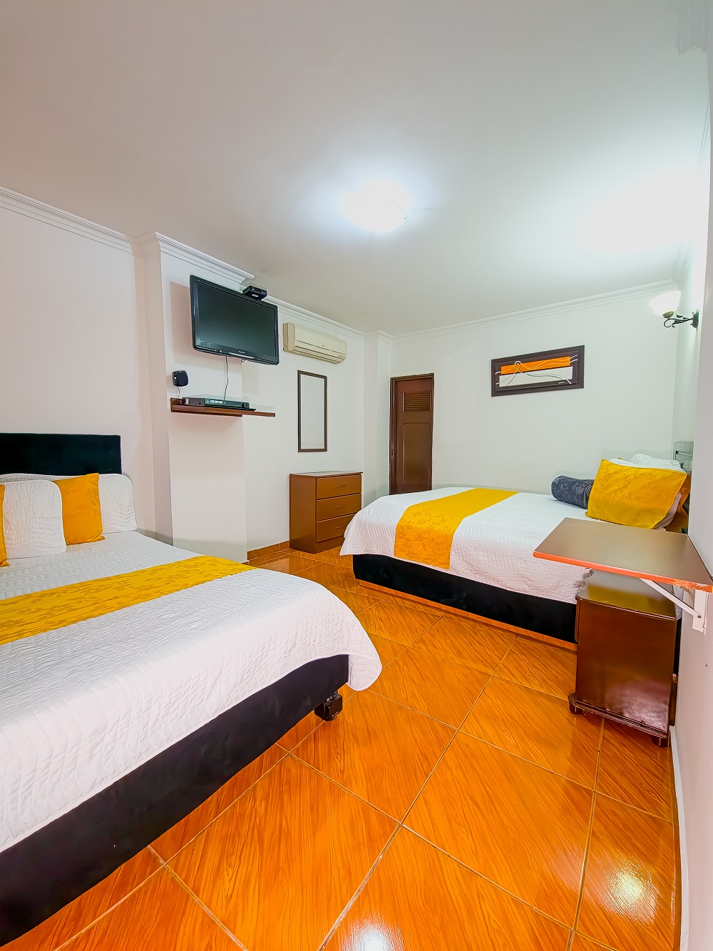 غرفة بسريرين منفصلين، Hotel Avenida 3 Real 2/6