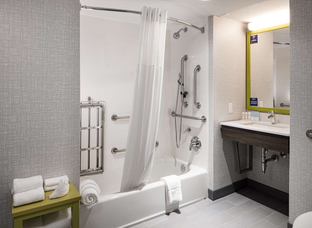 Hampton Inn Bentonville-Rogers 12/50