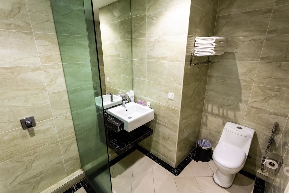 THE REED HOTEL MELAKA – Formerly E-Red Hotel Melaka 49/52