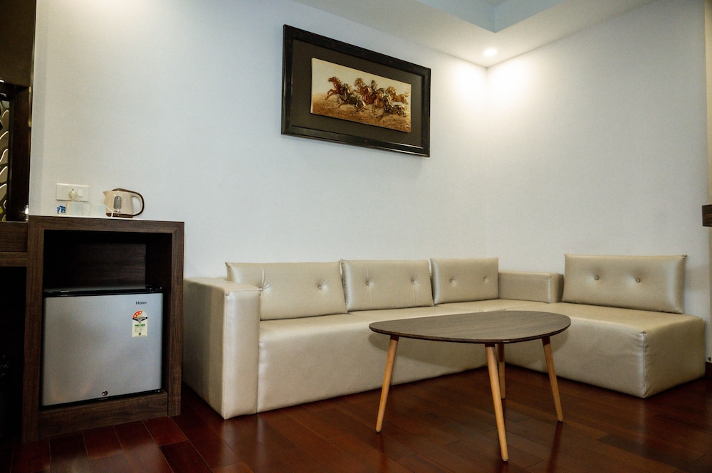 Hotel Mansha Regency 32/50