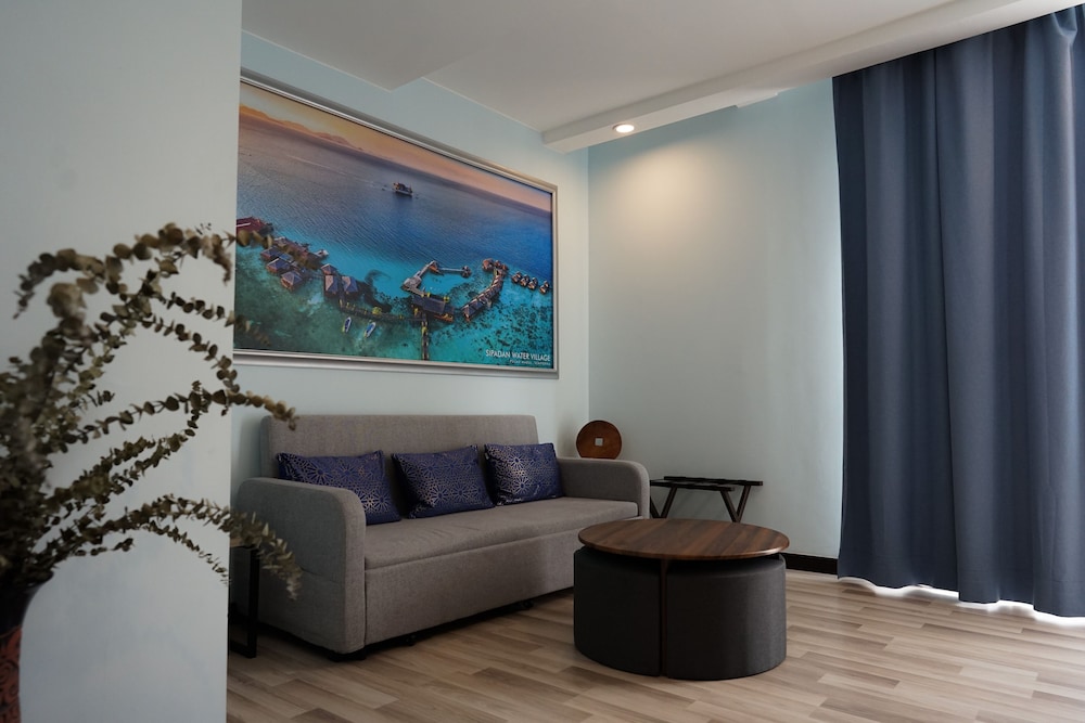 Hotel 17 55/65