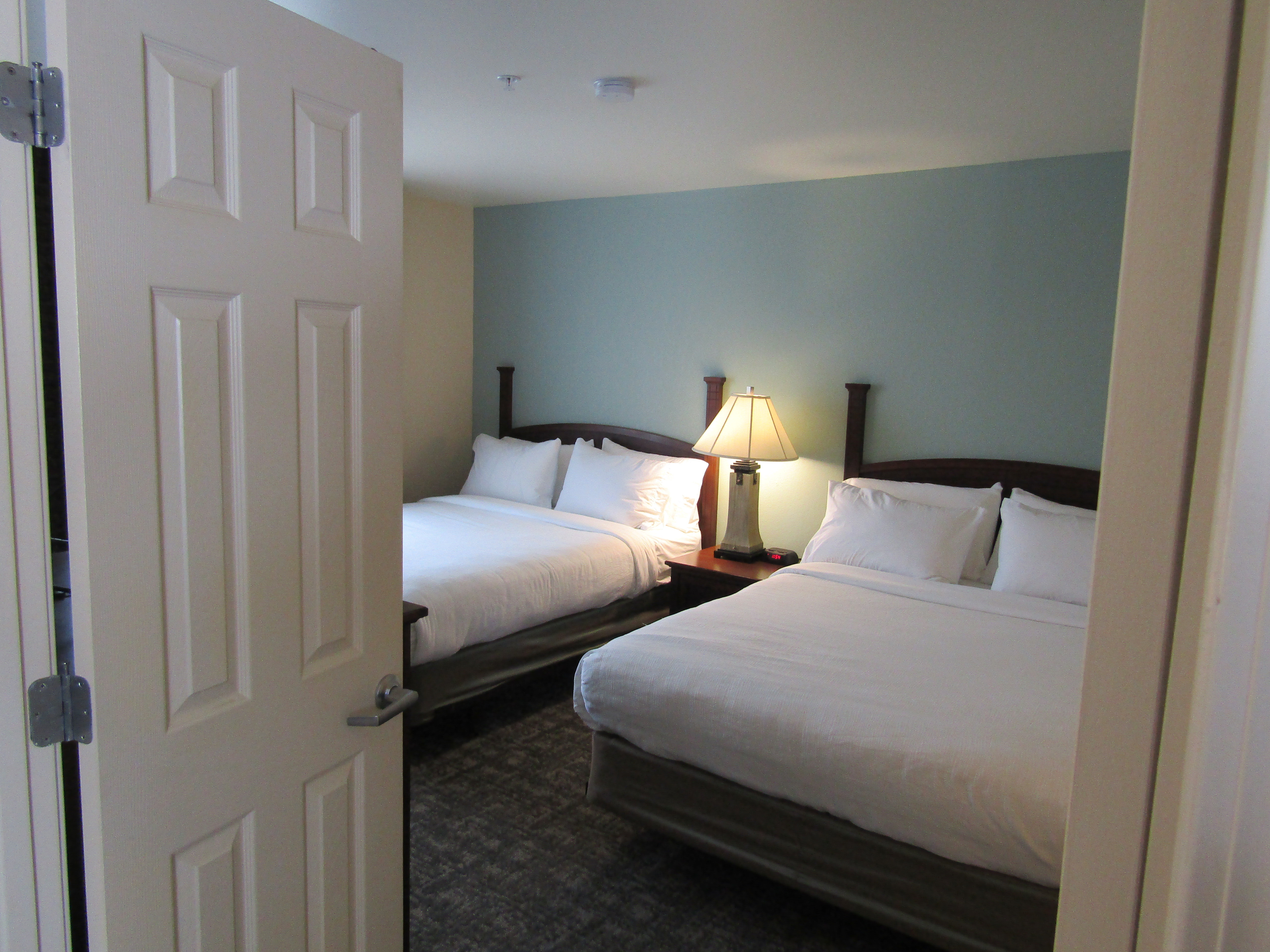 STAYBRIDGE SUITES ROCHESTER - UNIVERSITY 19/78