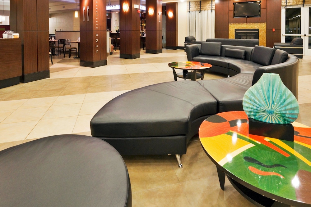 Holiday Inn Hotel And Suites Waco Northwest 54/59