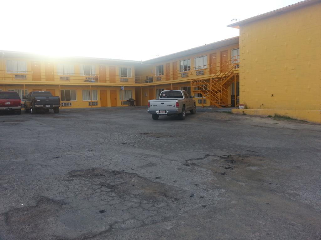 Knights Inn Big Spring 29/38