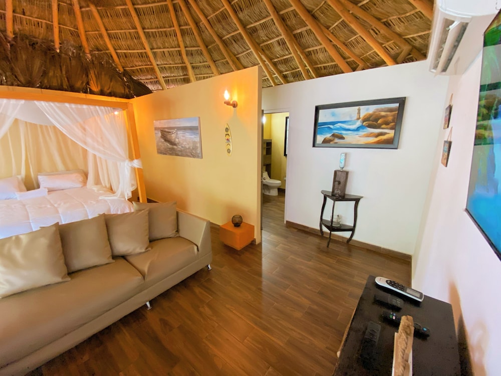 Palm Valley Cabins 5/50