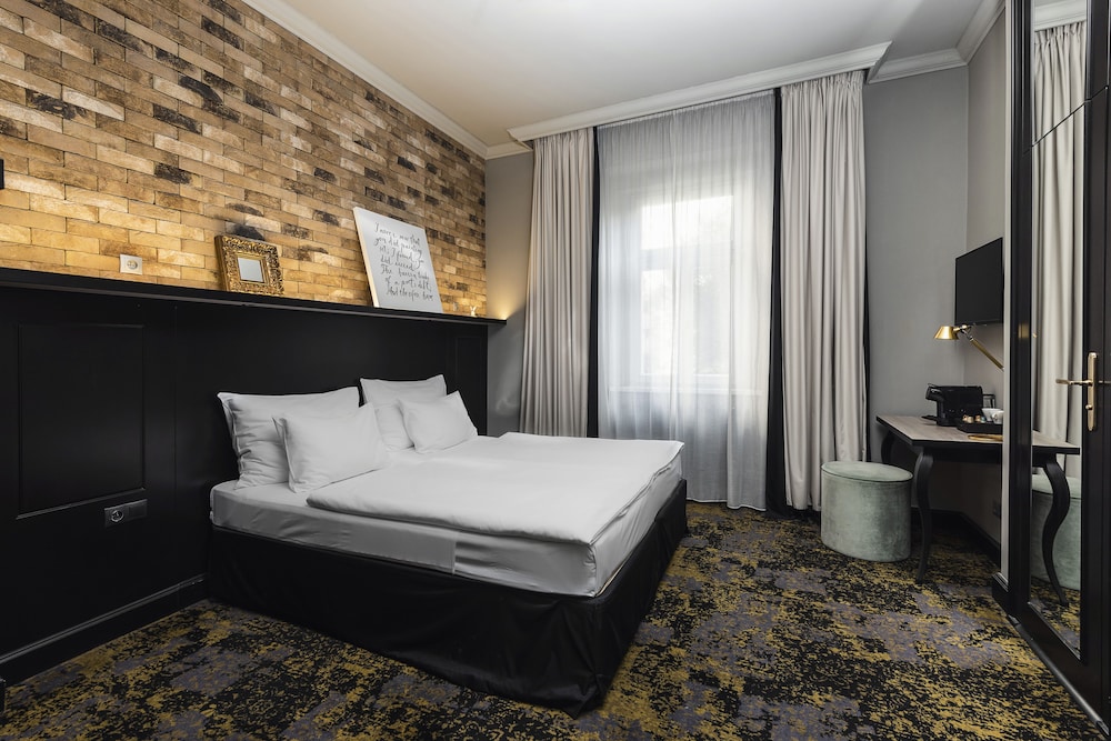 numa l Root Rooms and Apartments 18/81