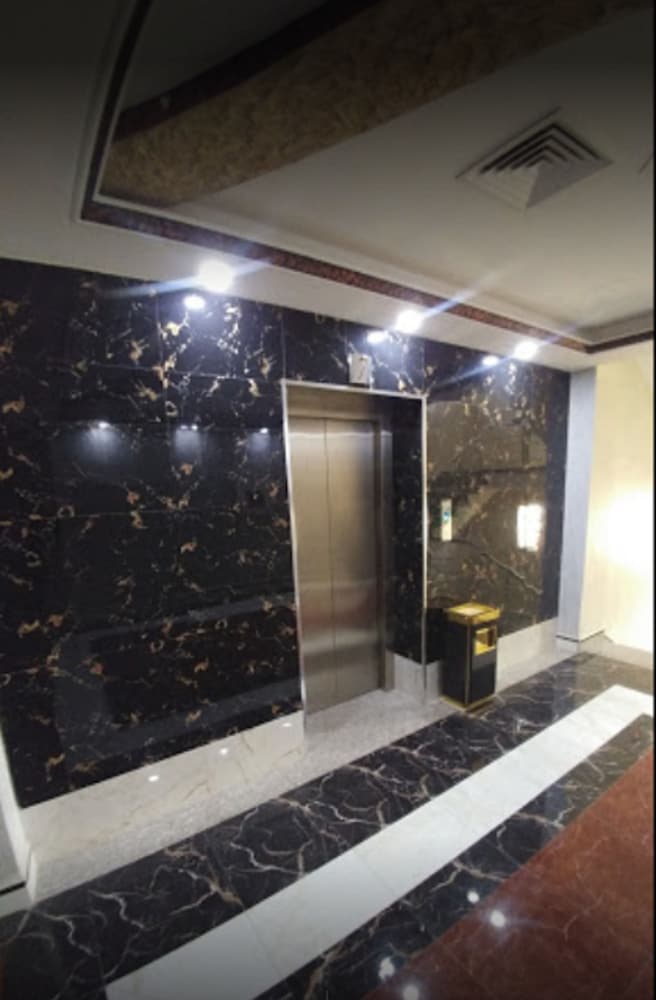 El Bey Hotel 20/50