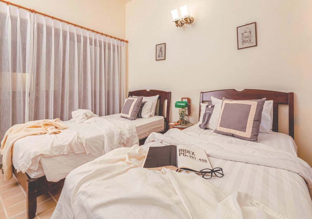 2 BEDROOMS, FAMILY