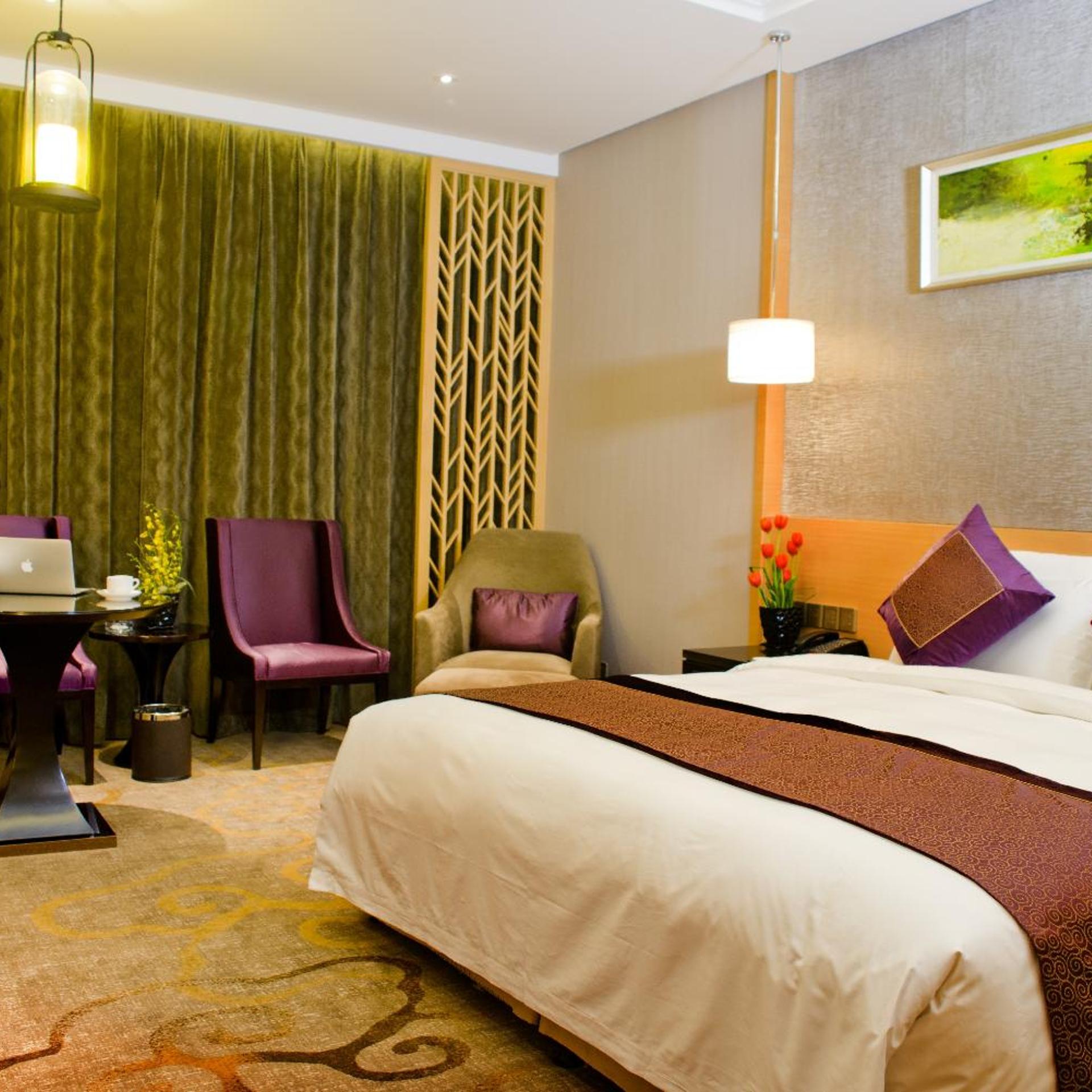 Firth Jinling Grand Hotel 30/75