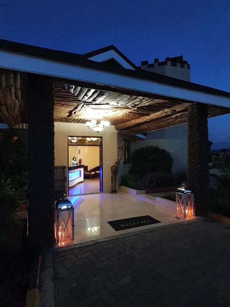 Regency Mount Kenya Hotel 3/24