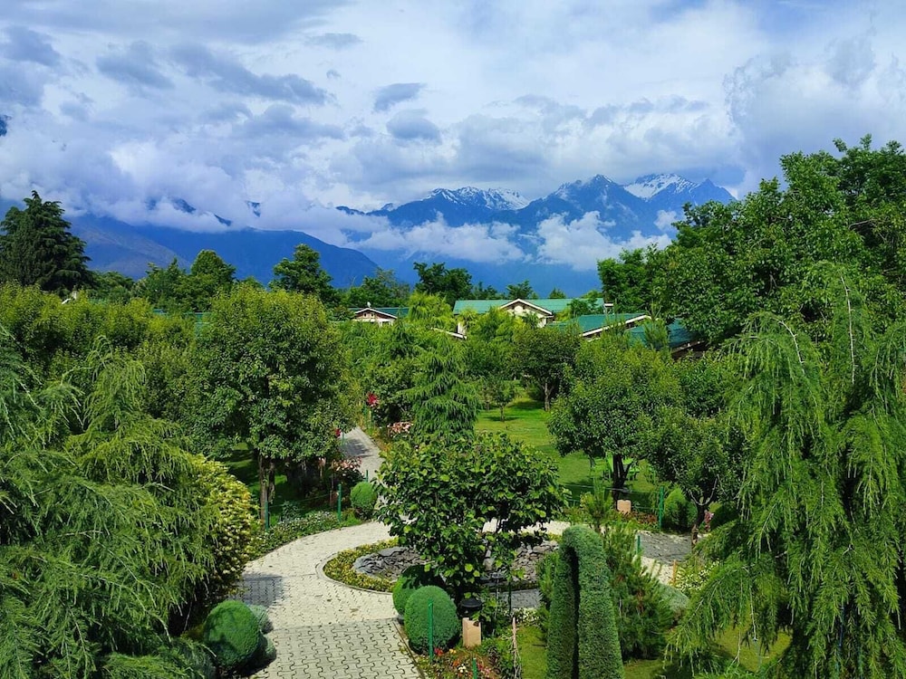 The Orchard Retreat & Spa Srinagar 45/50