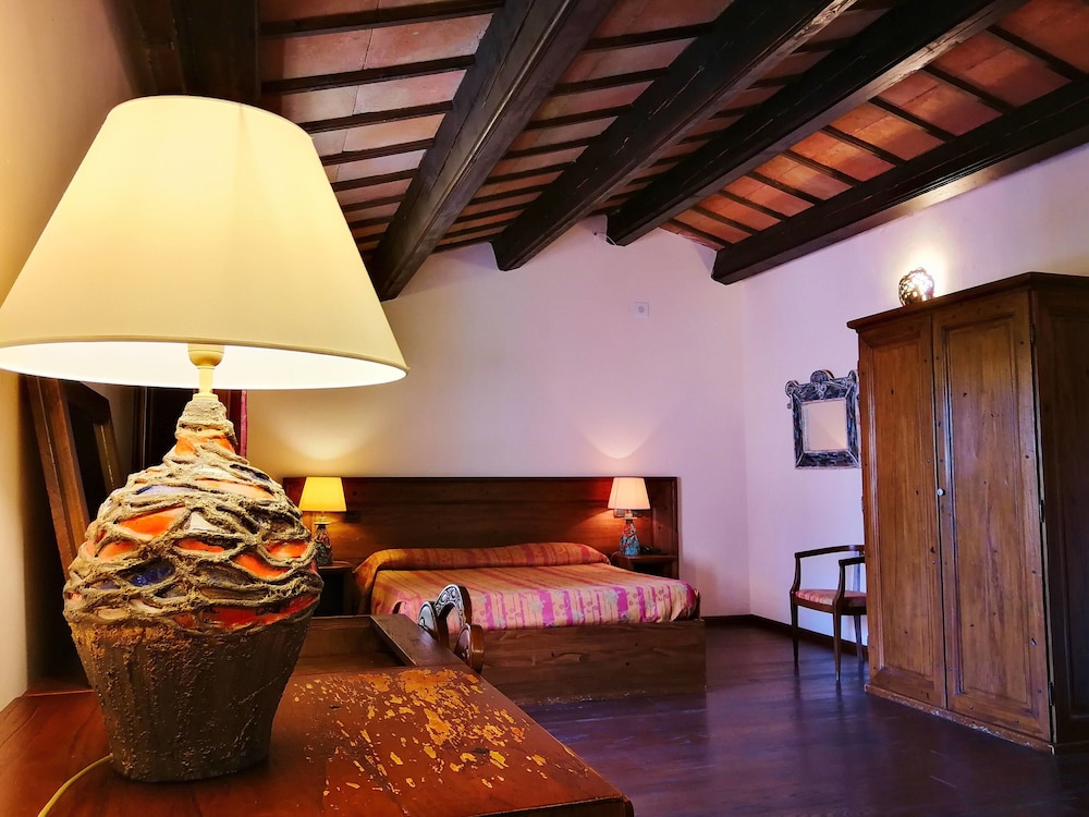 Hotel Il Vecchio Mulino 20/50