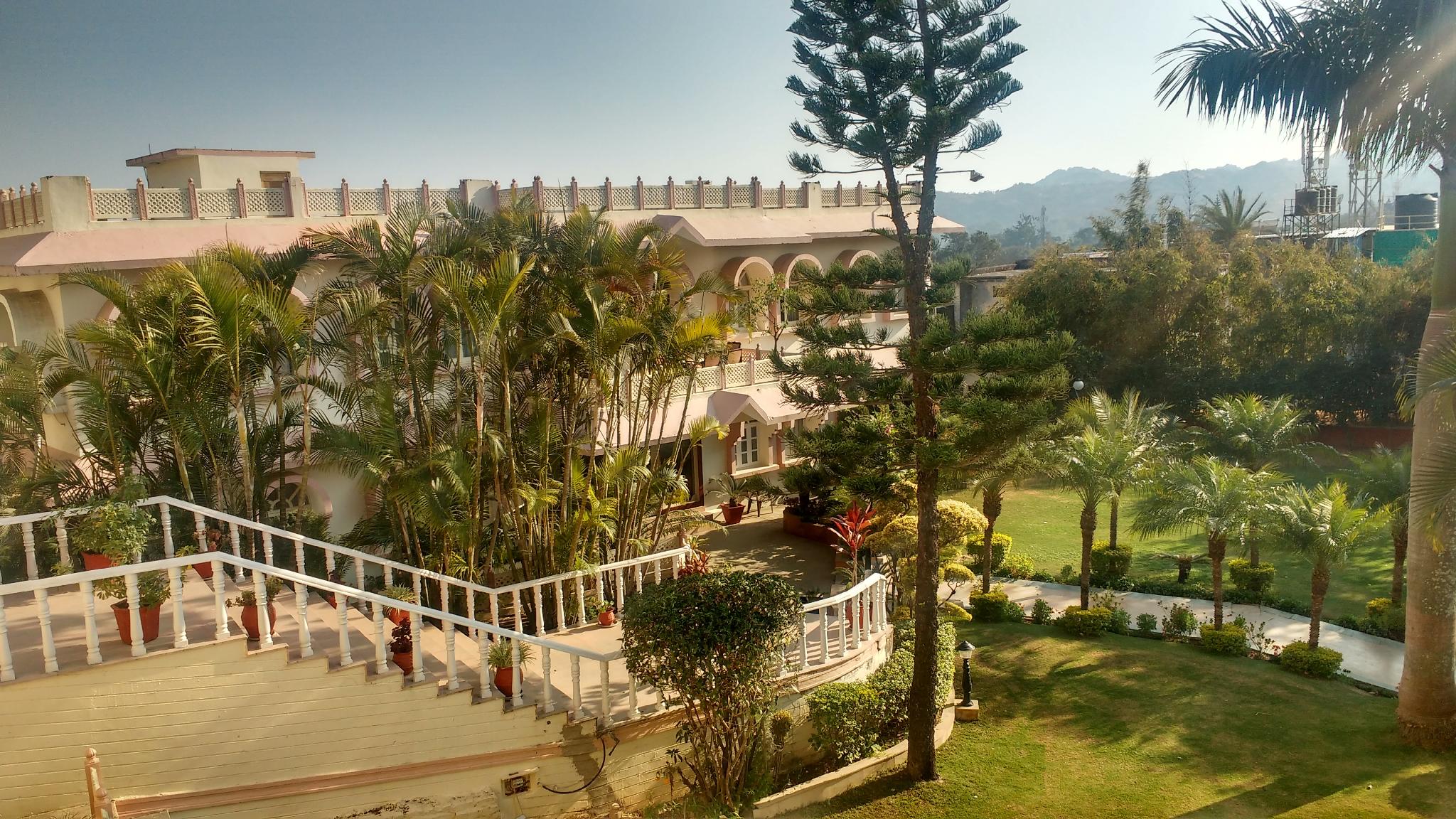 PALANPUR PALACE - MOUNT ABU 27/39