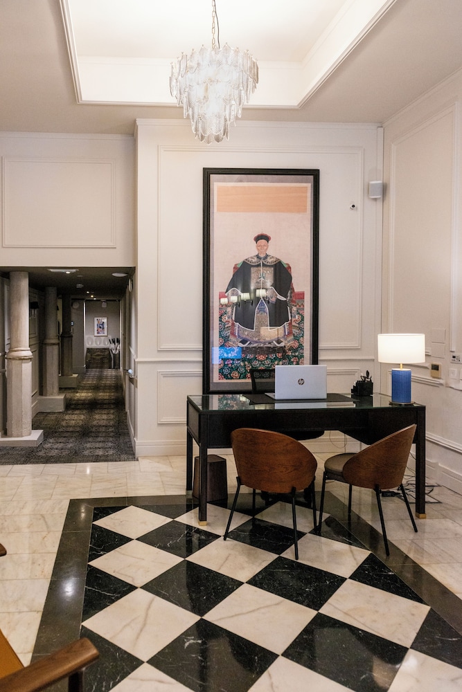 Vasanta Hotel Boutique 38/50