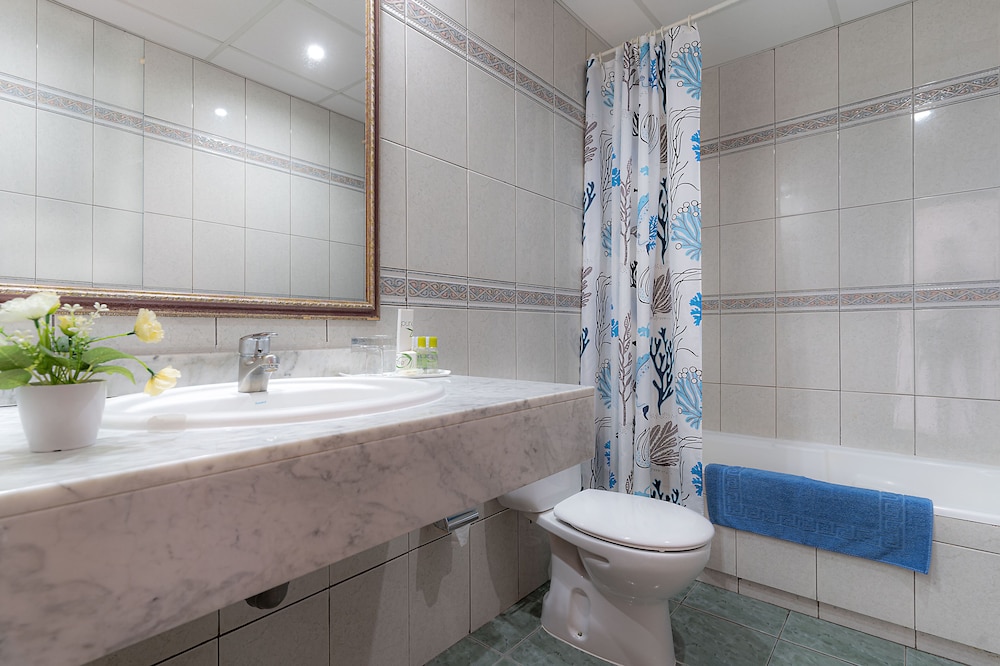 Suite Hotel Montana Club 78/81