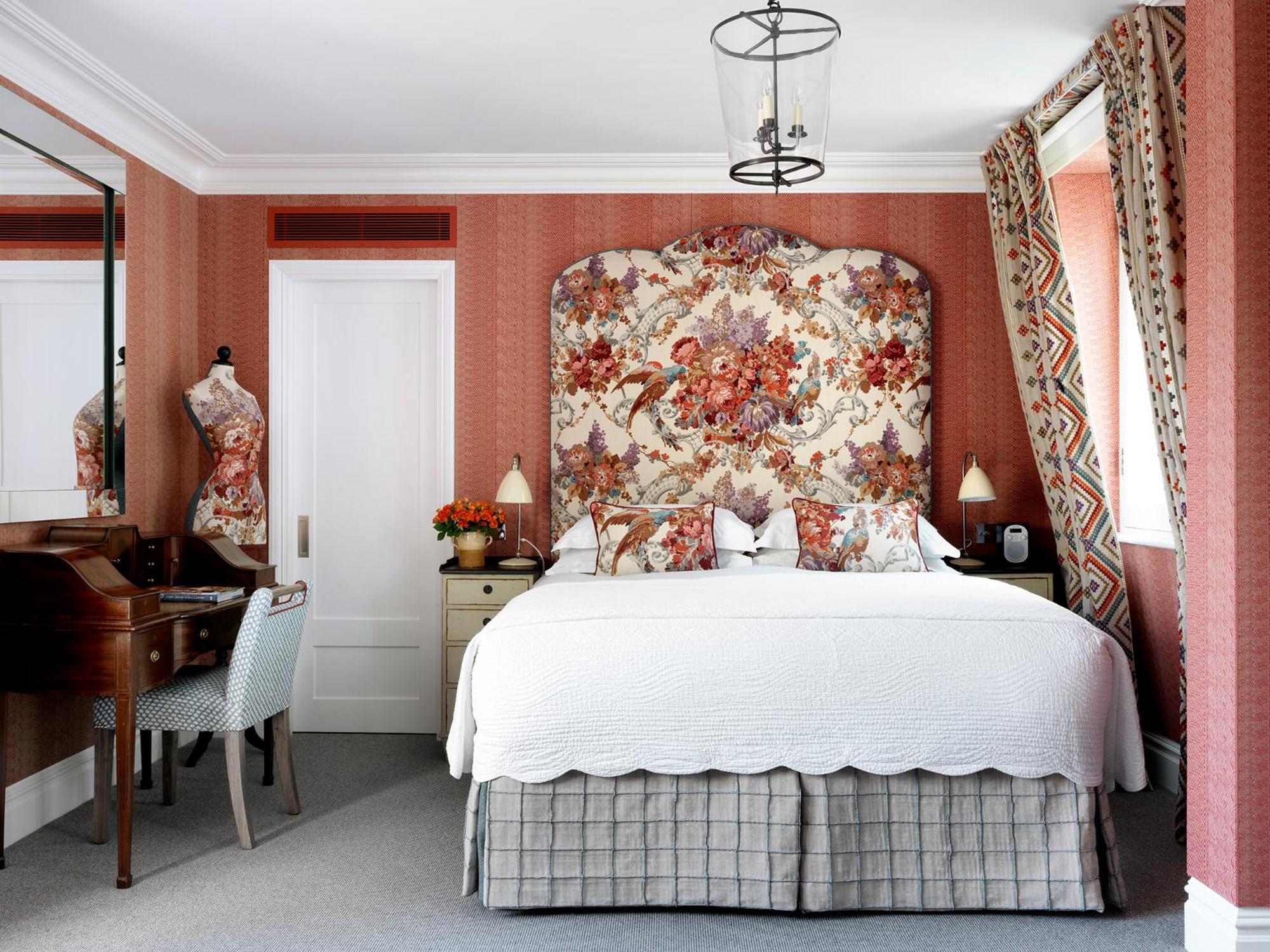 Suite, Queen Bed, Terrace