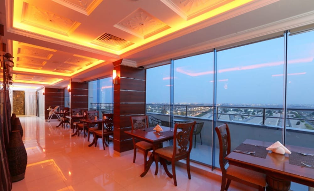 فندق كراون تاور(Crown Tower Hotel) 41/47