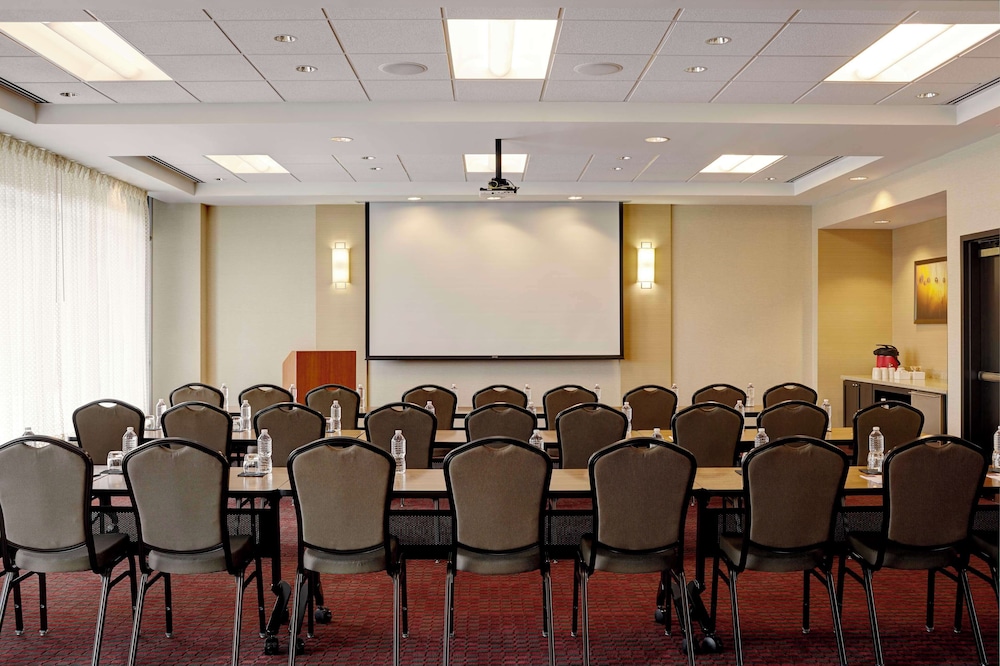 Hyatt Place New York/Yonkers 60/66