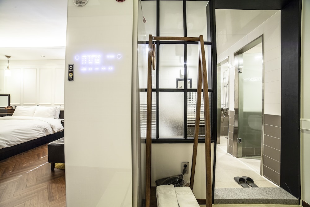 Stay 53 Hotel 49/50