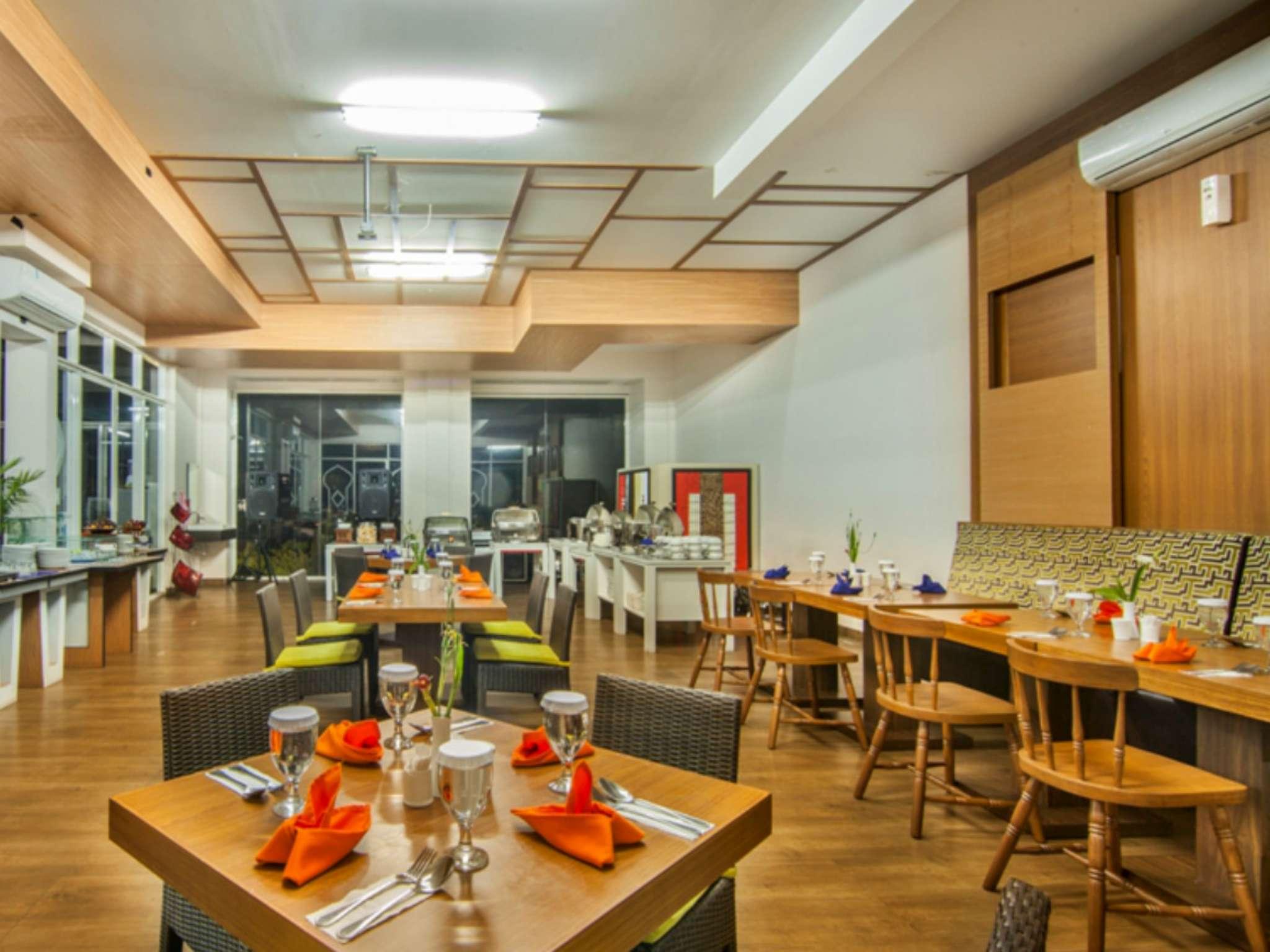 The Rizen Hotel 11/22