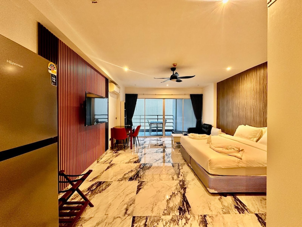 Vtsix Condo Rentals at View Talay 6 Pattaya 46/71