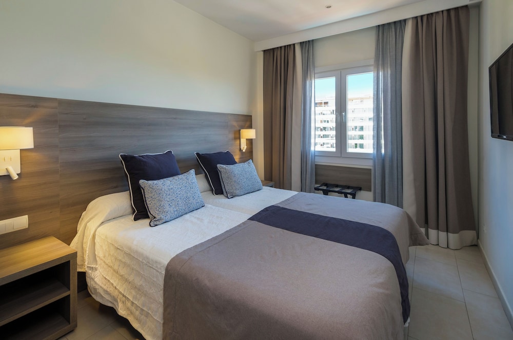 1 BEDROOM, APARTMENT, SEA VIEW