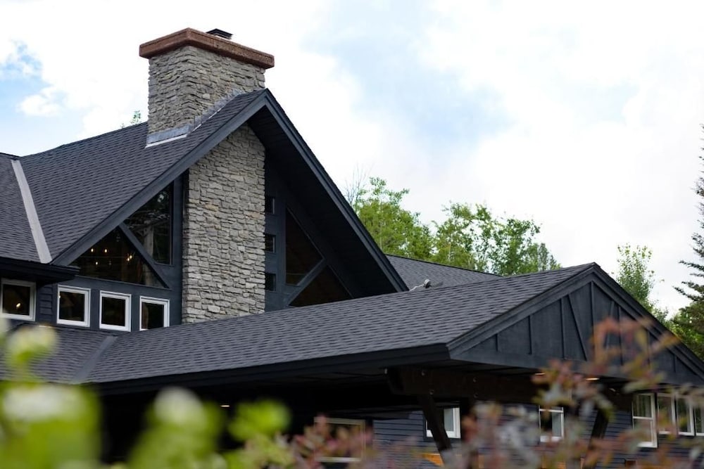 The Lodge at Lincoln Peak 2/49