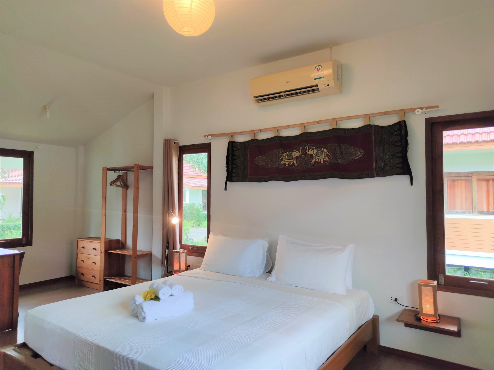 1 BEDROOM, VILLA