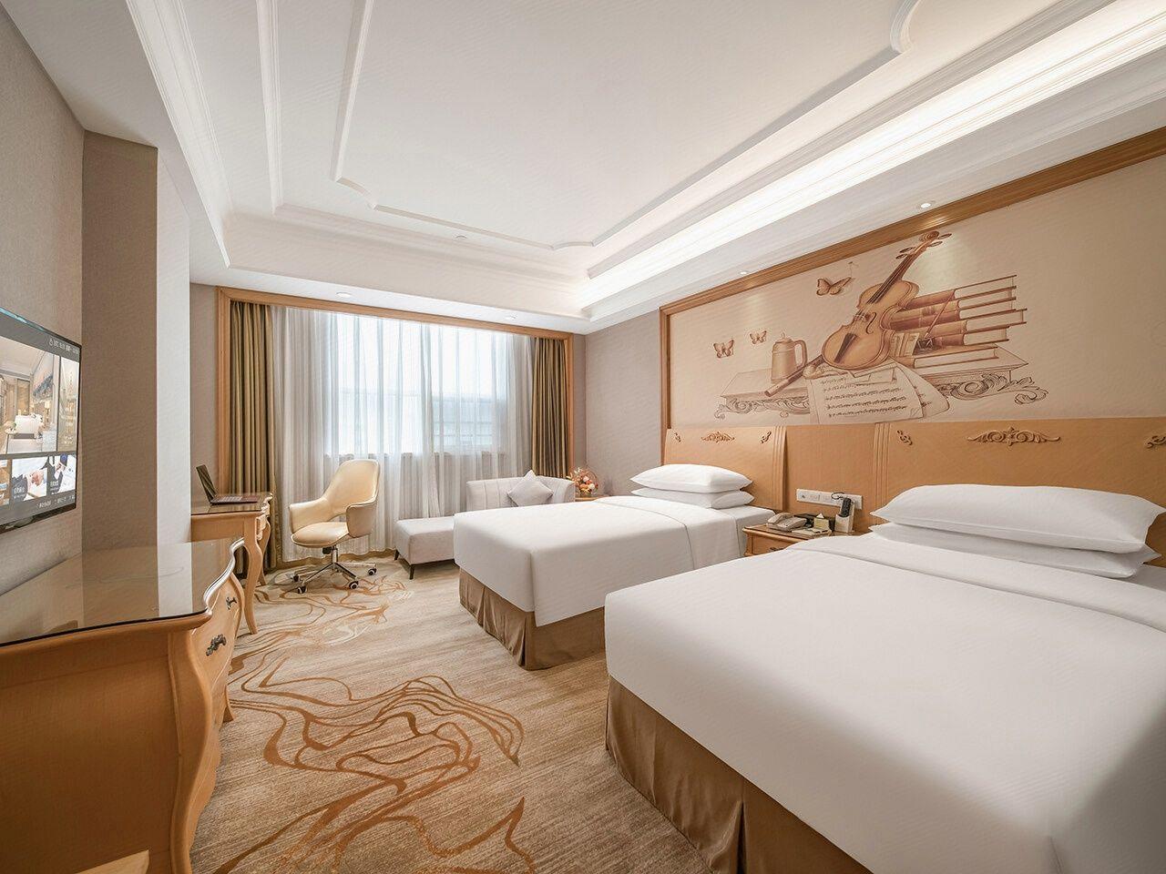 Vienna International Hotel Shenzhen Longhua Center 16/34