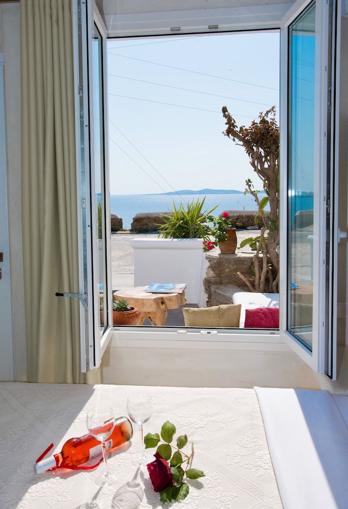 Villa Elina Suites And More 15/46