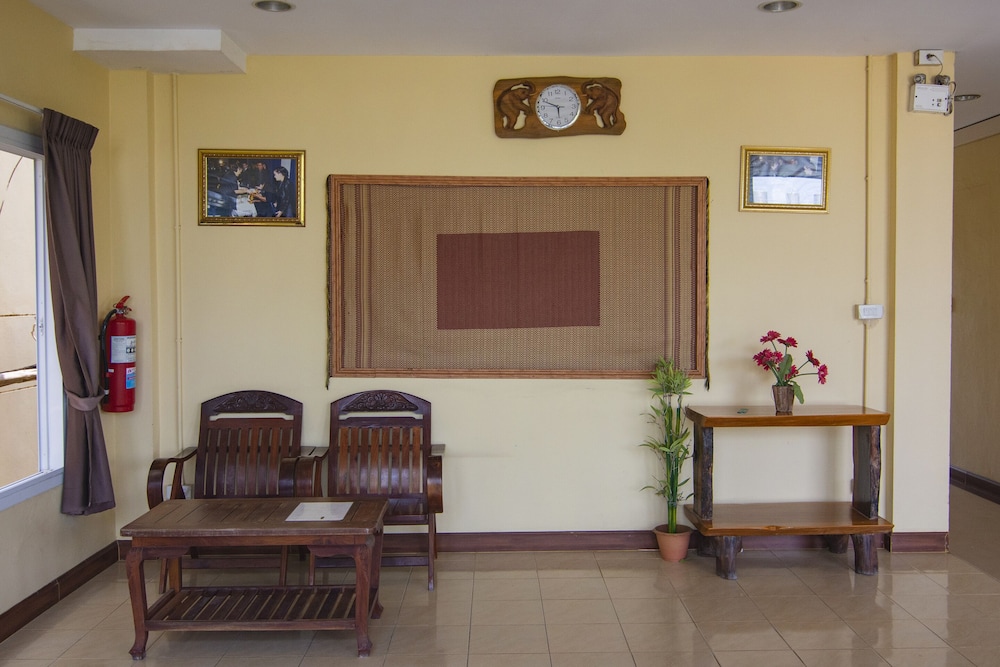 Lobby at Baan Taklom Chomtalay, Cha-am