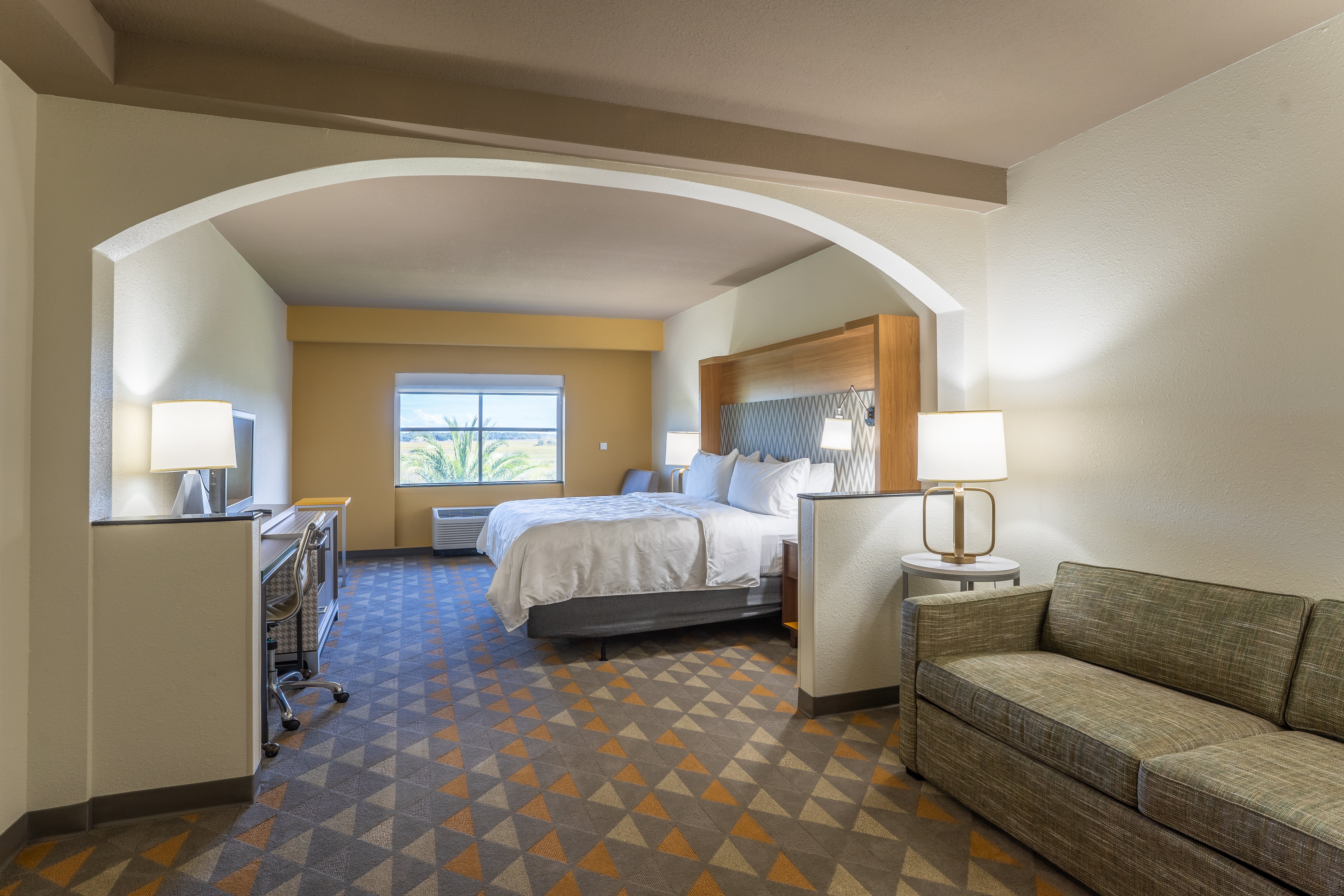 Holiday Inn Hotel And Suites Beaufort Highway 21 13/44
