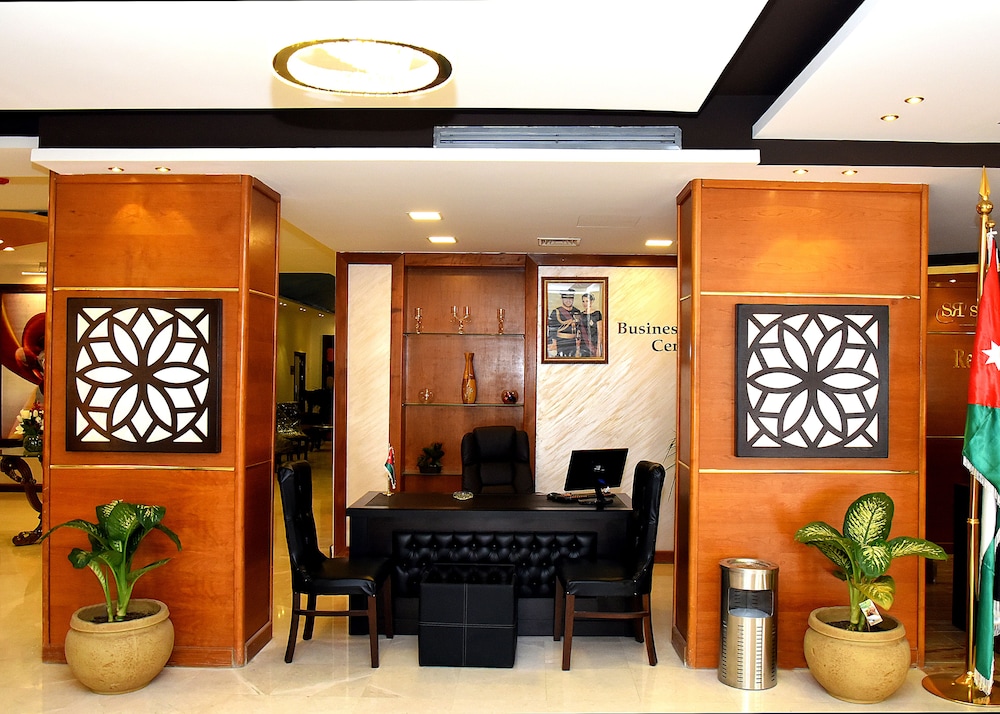 Sparr Hotel 41/66
