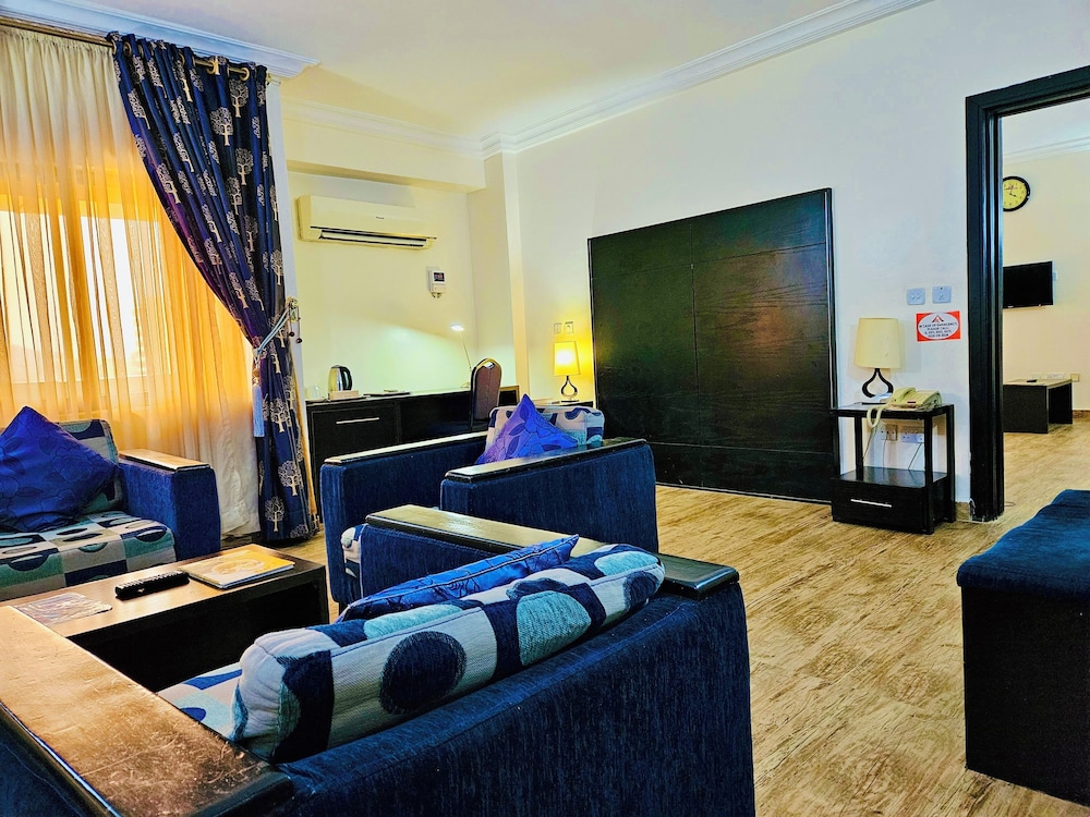 Reiz Continental Hotel Abuja 36/49