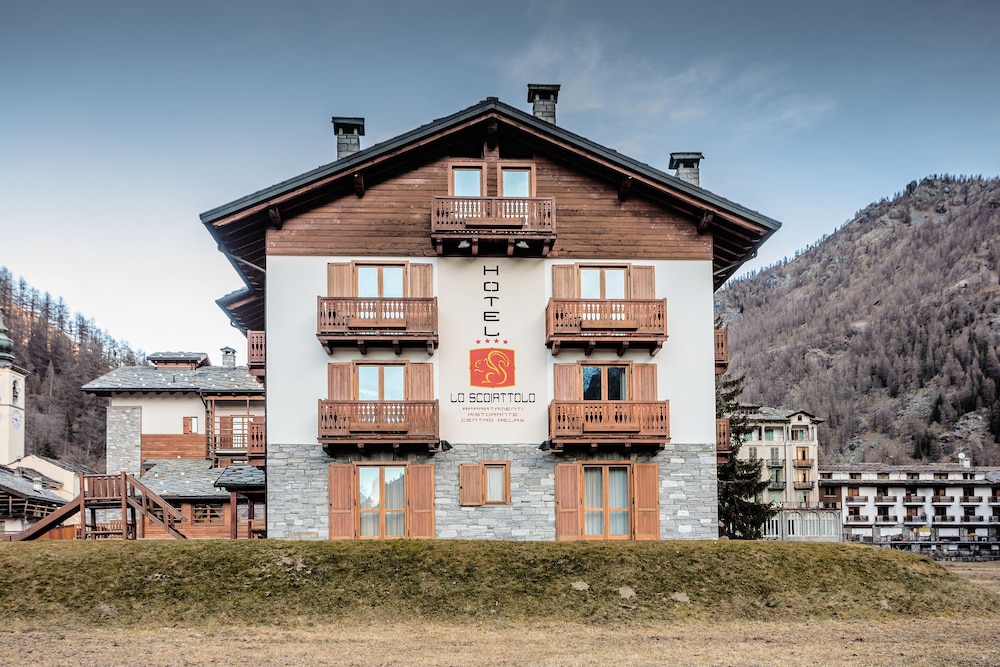 Hotel Lo Scoiattolo 65/71