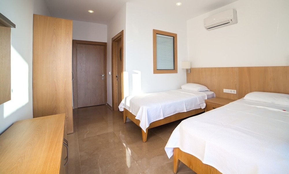 Lighthouse Hotel Kas 22/79