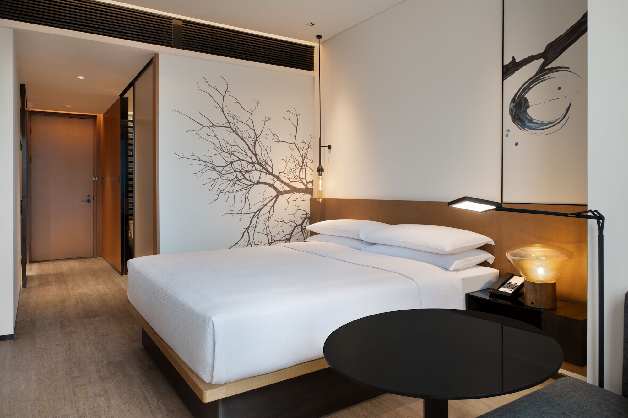 Standard, King Bed, Fairfield by Marriott Xi an Chanba 2/3