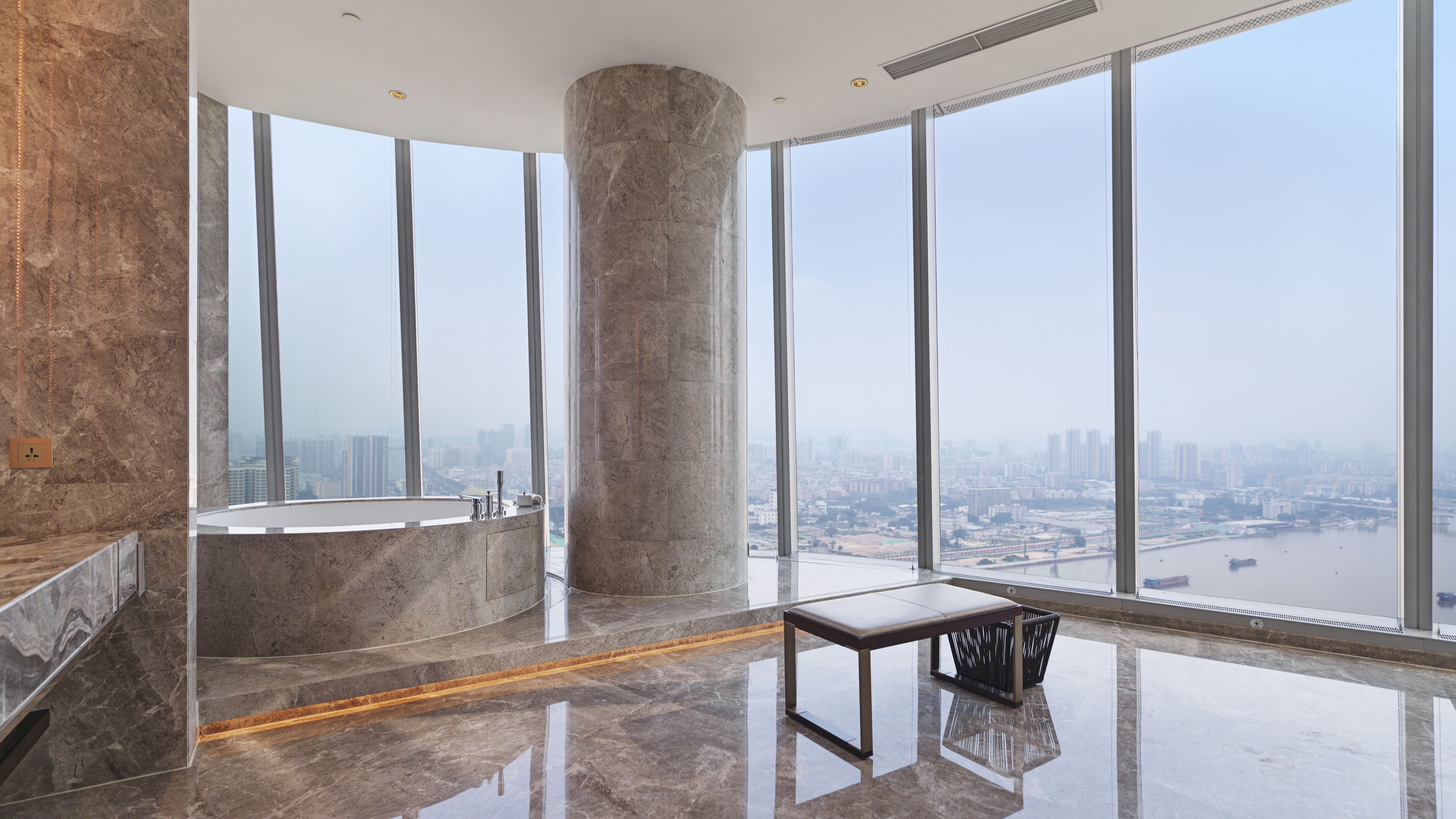 Intercontinental Guangzhou Exhibition Center 49/50
