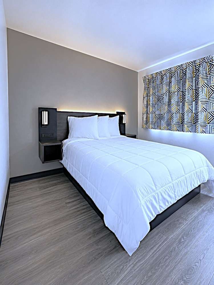 Motel6 Pittsburgh, PA - Crafton 26/50
