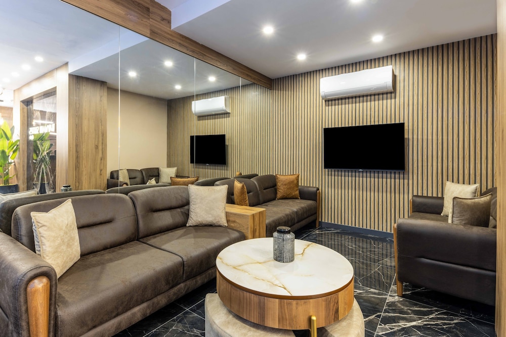BayMari Suites City Life 48/63